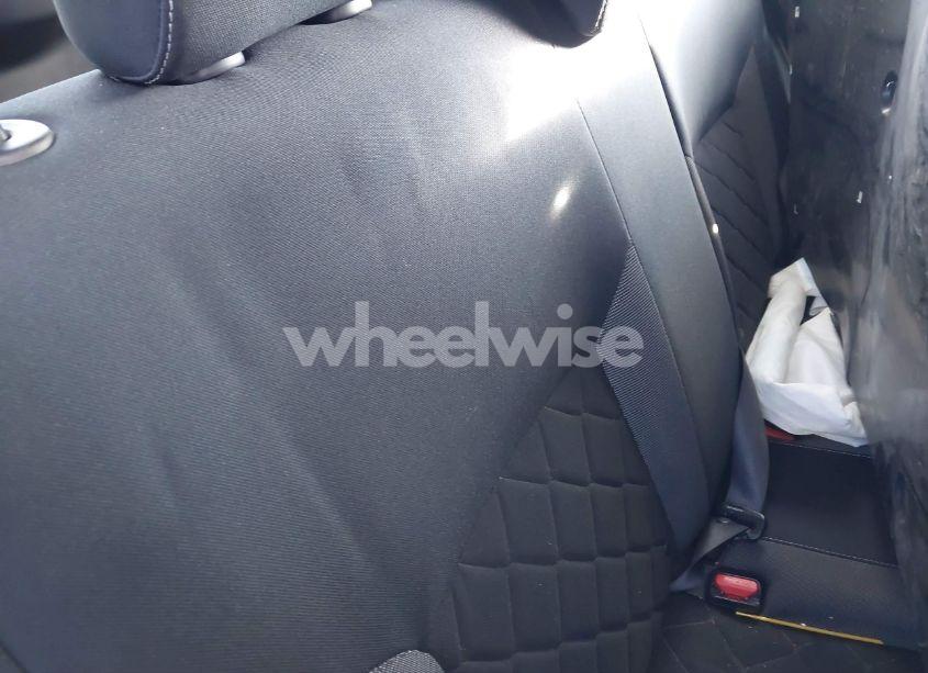 Photo 8 of 2018 Nissan Kicks S (VIN 3N1CP5CU8JL514013)