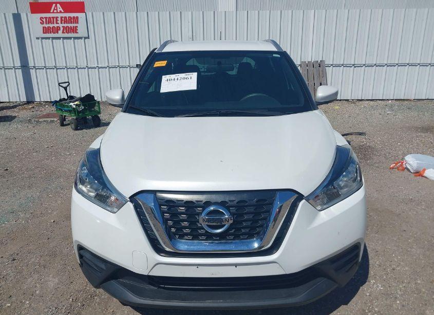 Photo 12 of 2018 Nissan Kicks SV (VIN 3N1CP5CU8JL530406)
