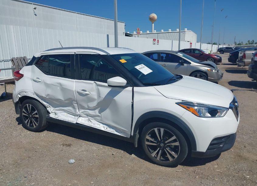 Photo 13 of 2018 Nissan Kicks SV (VIN 3N1CP5CU8JL530406)