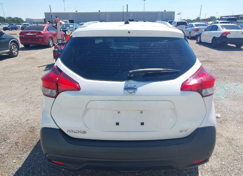 Photo 16 of 2018 Nissan Kicks SV (VIN 3N1CP5CU8JL530406)