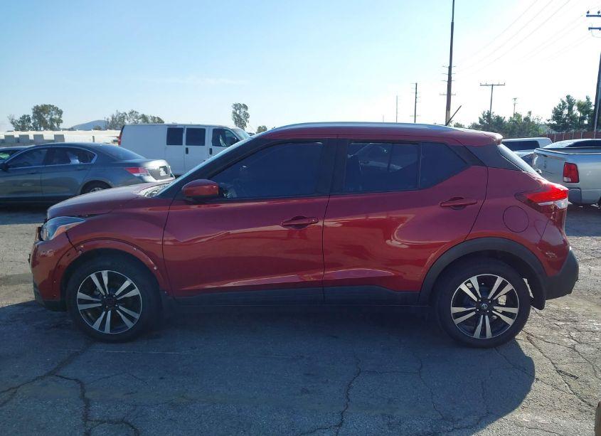 Photo 14 of 2018 Nissan Kicks SV (VIN 3N1CP5CU8JL535699)