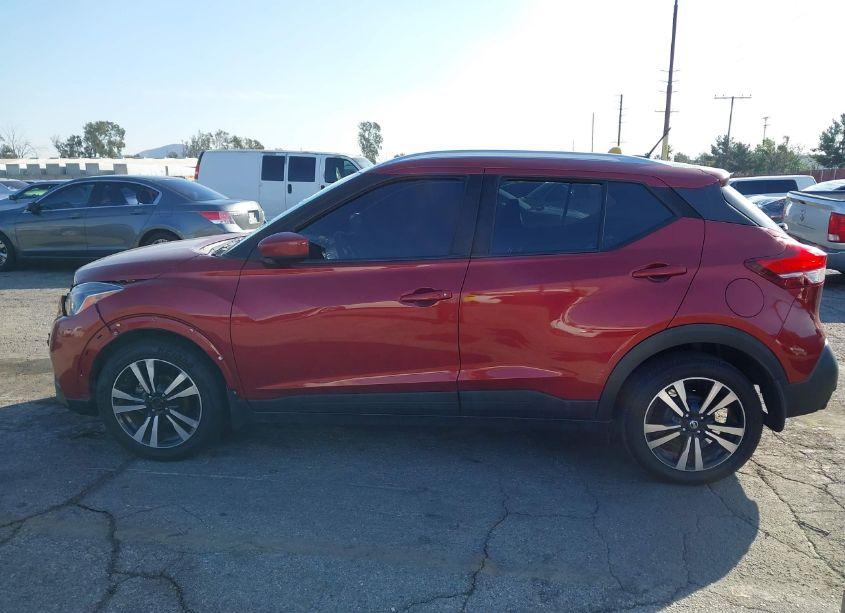 Photo 17 of 2018 Nissan Kicks SV (VIN 3N1CP5CU8JL535699)