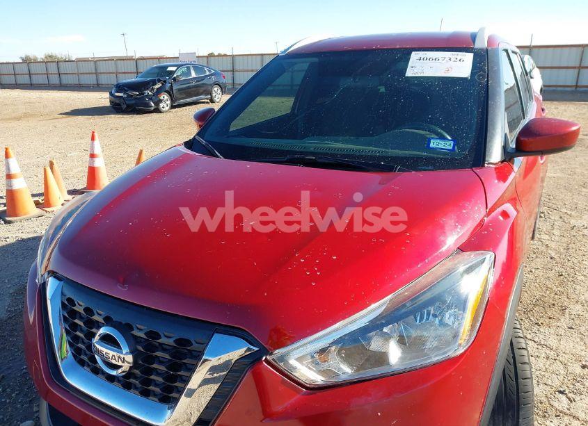 Photo 6 of 2019 Nissan Kicks SV (VIN 3N1CP5CU8KL516121)