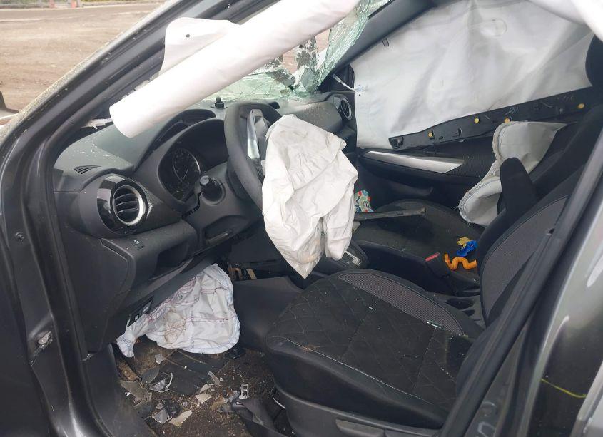 Photo 5 of 2019 Nissan Kicks SV (VIN 3N1CP5CU8KL542511)