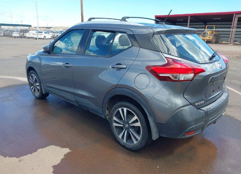 Photo 3 of 2019 Nissan Kicks SV (VIN 3N1CP5CU8KL555257)
