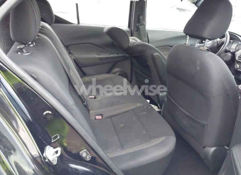 Photo 8 of 2019 Nissan Kicks S (VIN 3N1CP5CU8KL564248)