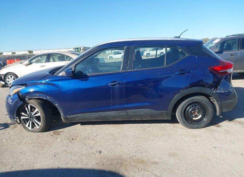 Photo 14 of 2018 Nissan Kicks SV (VIN 3N1CP5CU9JL501402)