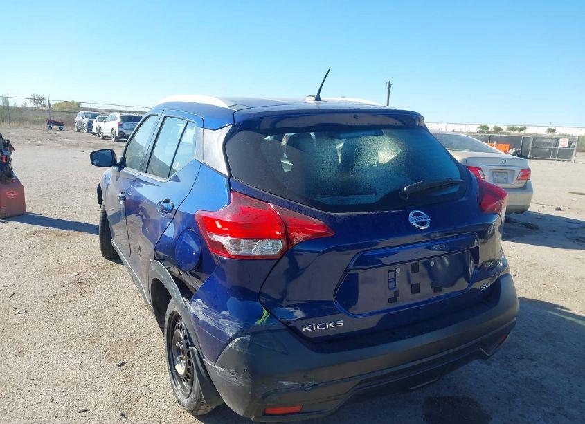 Photo 3 of 2018 Nissan Kicks SV (VIN 3N1CP5CU9JL501402)