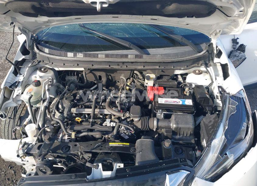 Photo 10 of 2018 Nissan Kicks SV (VIN 3N1CP5CU9JL531323)