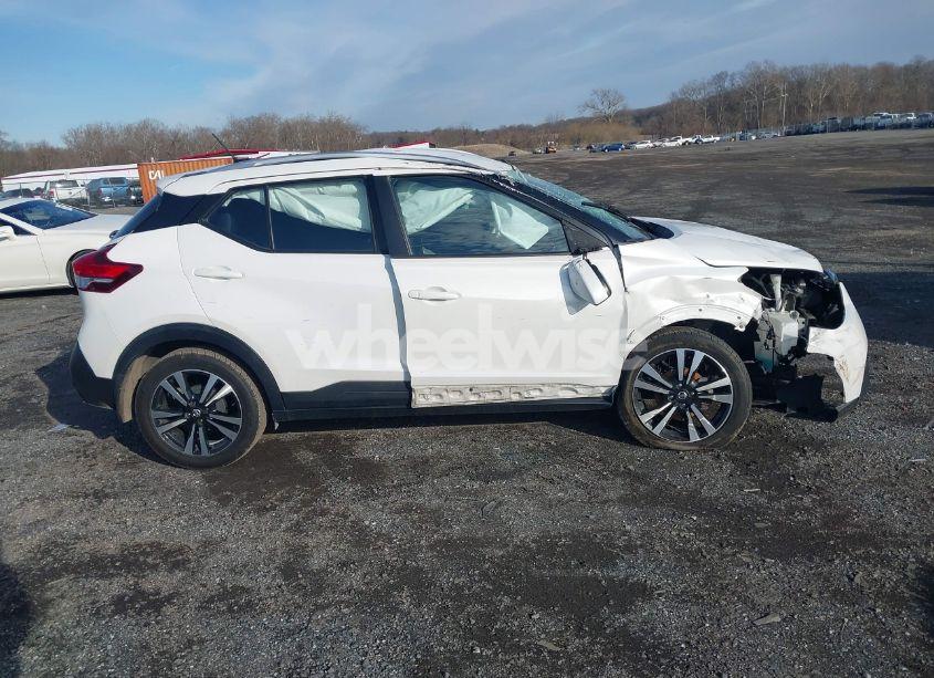 Photo 13 of 2018 Nissan Kicks SV (VIN 3N1CP5CU9JL531323)