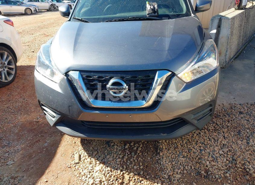 Photo 12 of 2018 Nissan Kicks SV (VIN 3N1CP5CU9JL545559)