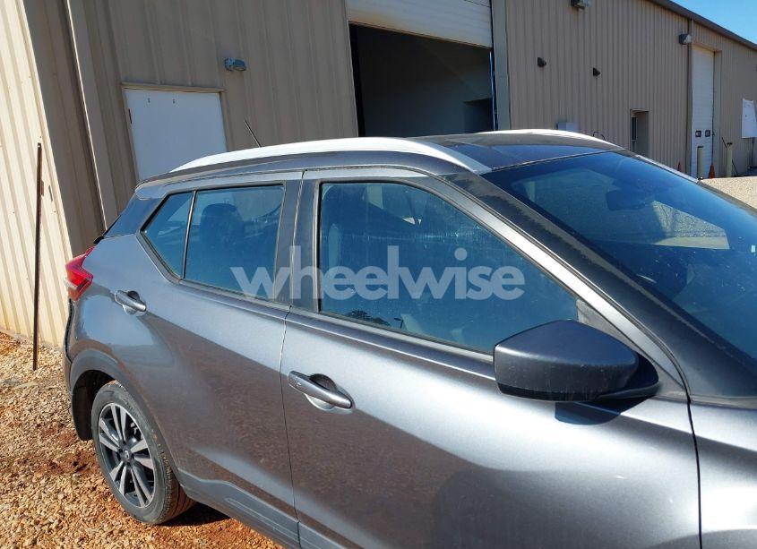 Photo 13 of 2018 Nissan Kicks SV (VIN 3N1CP5CU9JL545559)