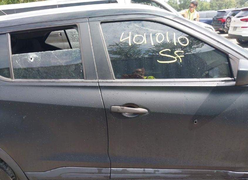 Photo 13 of 2019 Nissan Kicks S (VIN 3N1CP5CU9KL470525)