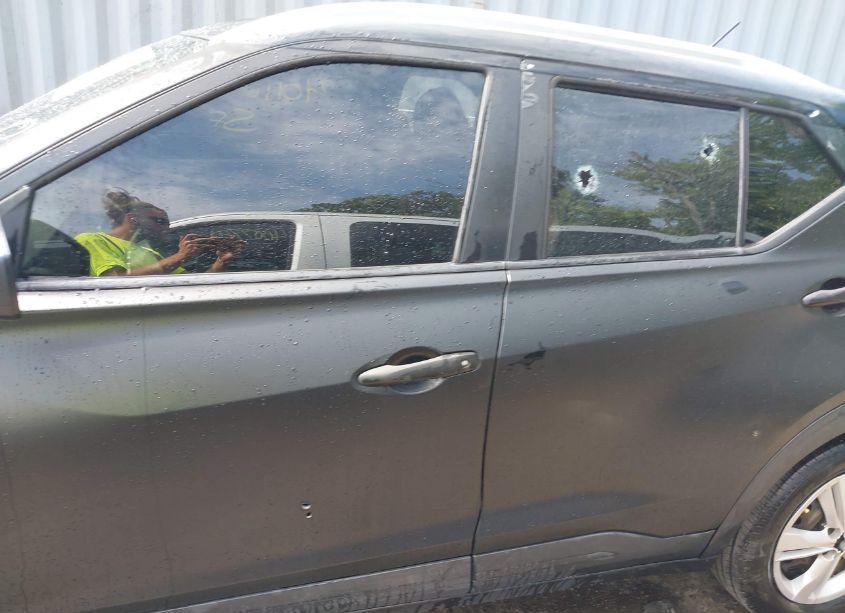 Photo 14 of 2019 Nissan Kicks S (VIN 3N1CP5CU9KL470525)