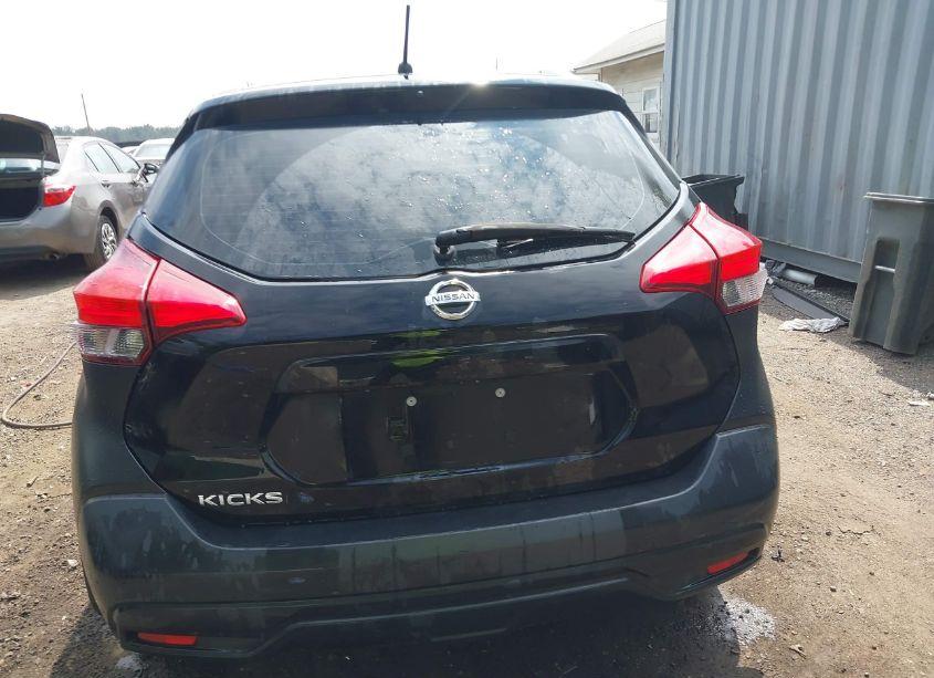 Photo 16 of 2019 Nissan Kicks S (VIN 3N1CP5CU9KL470525)