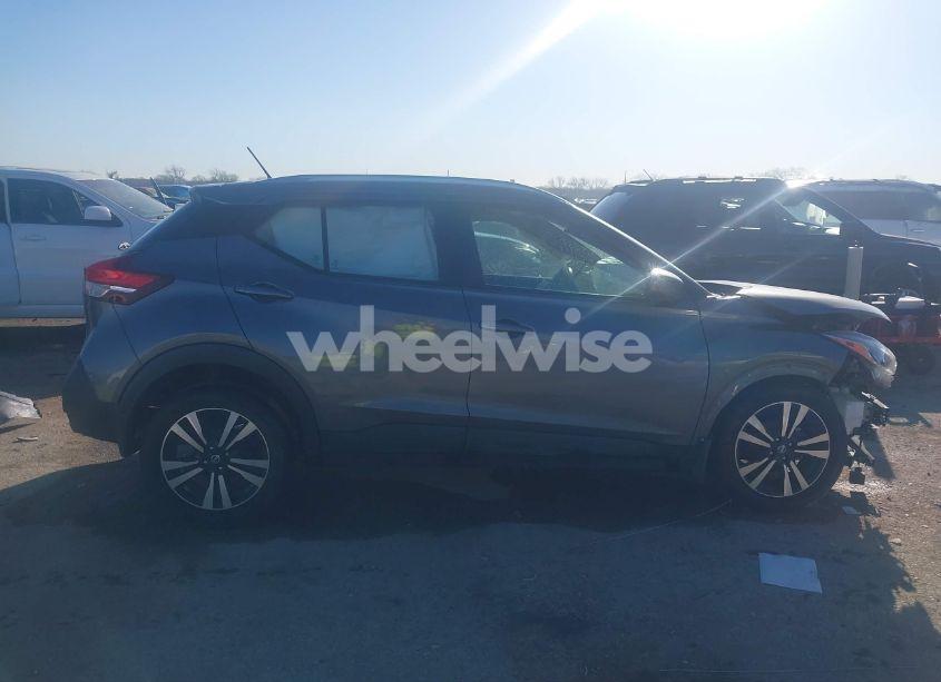 Photo 13 of 2019 Nissan Kicks SV (VIN 3N1CP5CU9KL507217)