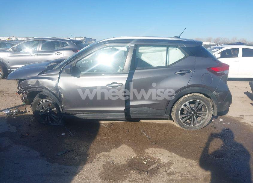 Photo 14 of 2019 Nissan Kicks SV (VIN 3N1CP5CU9KL507217)