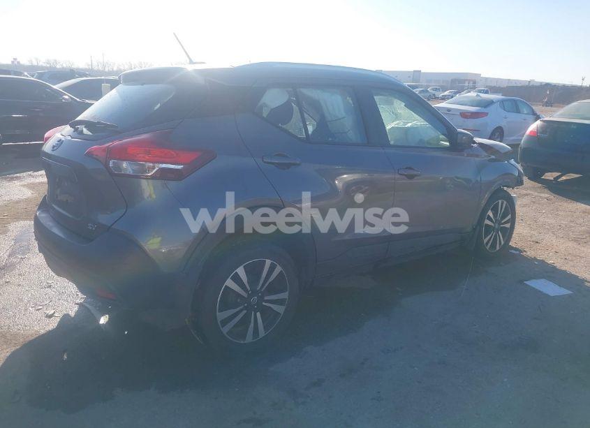 Photo 4 of 2019 Nissan Kicks SV (VIN 3N1CP5CU9KL507217)