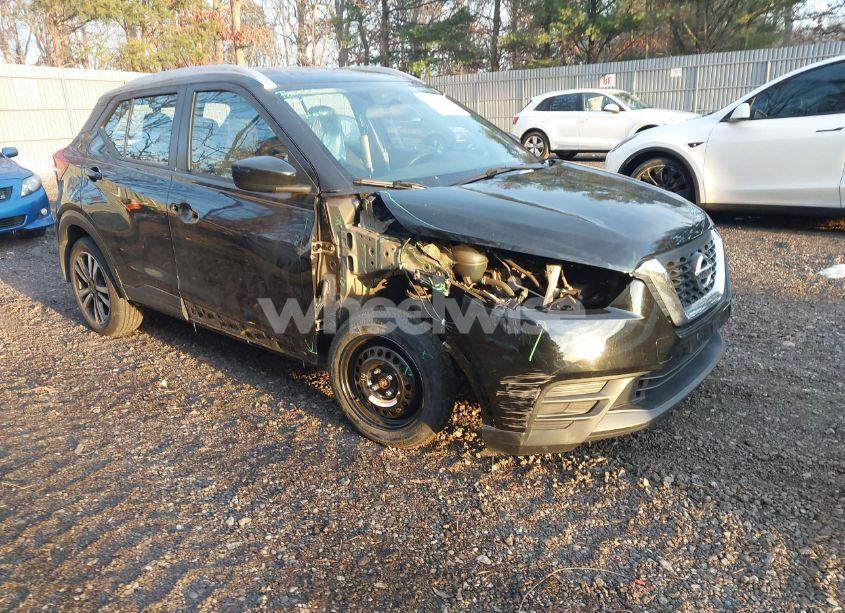 Photo 6 of 2019 Nissan Kicks SV (VIN 3N1CP5CU9KL510294)