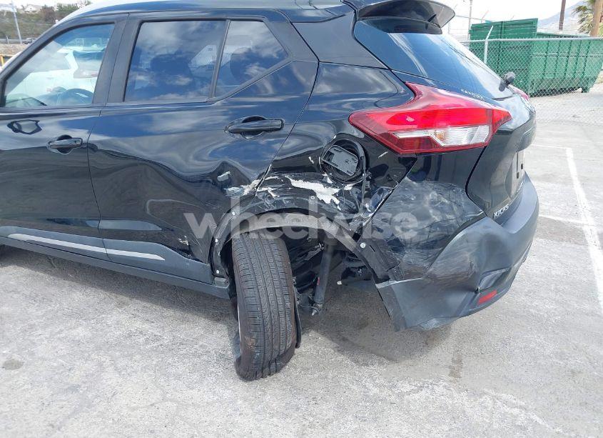 Photo 6 of 2019 Nissan Kicks SR (VIN 3N1CP5CU9KL511266)