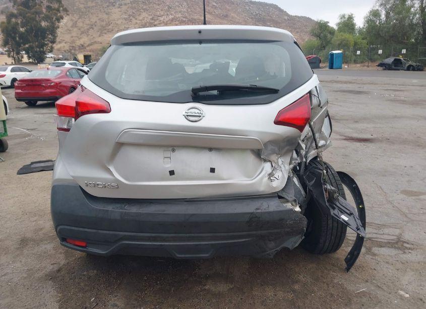 Photo 16 of 2018 Nissan Kicks SV (VIN 3N1CP5CUXJL522436)