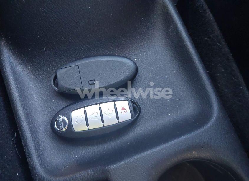 Photo 11 of 2018 Nissan Kicks SR (VIN 3N1CP5CUXJL525112)