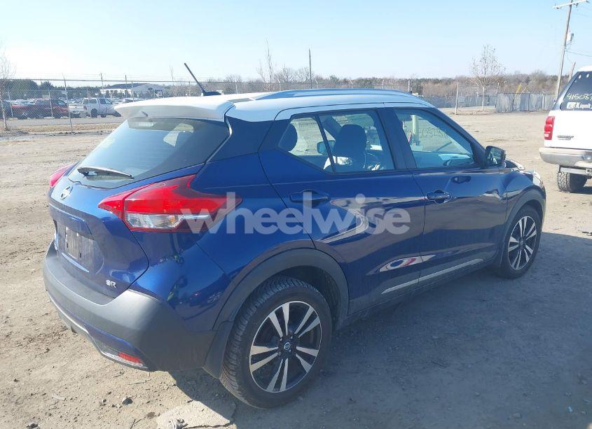 Photo 4 of 2018 Nissan Kicks SR (VIN 3N1CP5CUXJL525112)