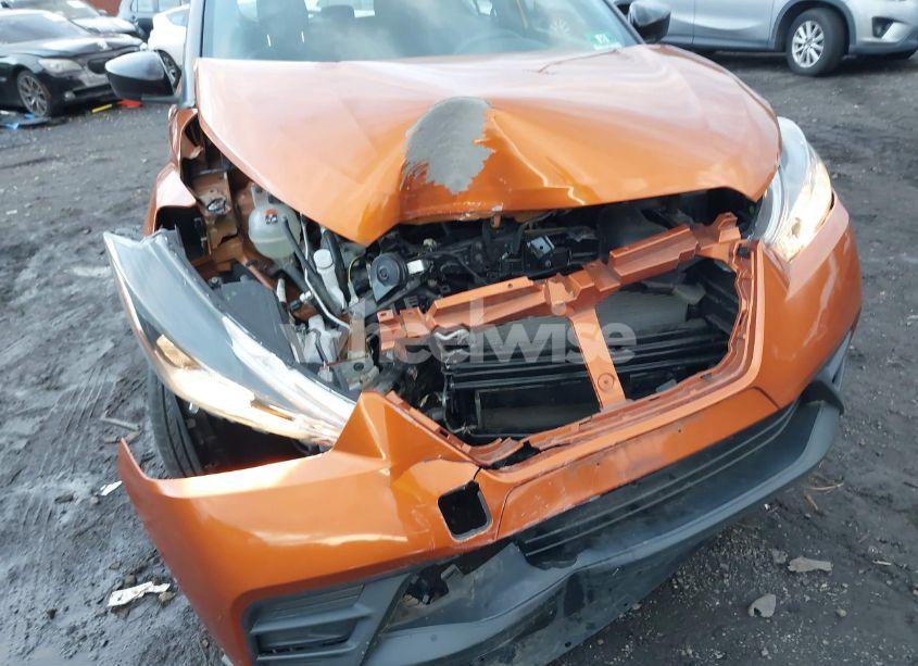 Photo 6 of 2018 Nissan Kicks SV (VIN 3N1CP5CUXJL526793)