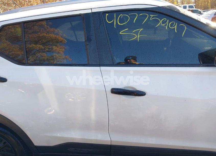 Photo 14 of 2018 Nissan Kicks S (VIN 3N1CP5CUXJL531685)