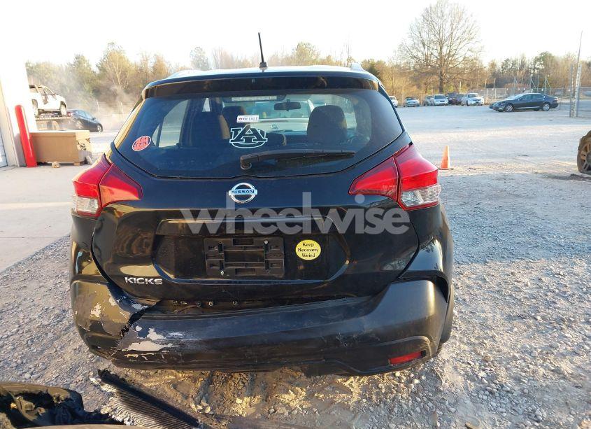 Photo 17 of 2018 Nissan Kicks S (VIN 3N1CP5CUXJL533646)