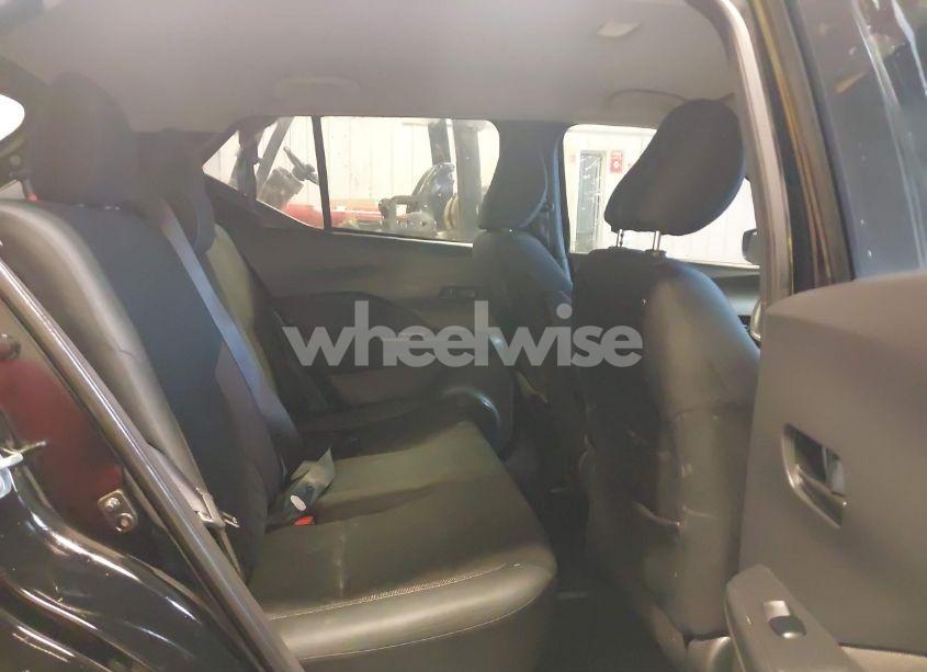 Photo 8 of 2019 Nissan Kicks S (VIN 3N1CP5CUXKL470758)