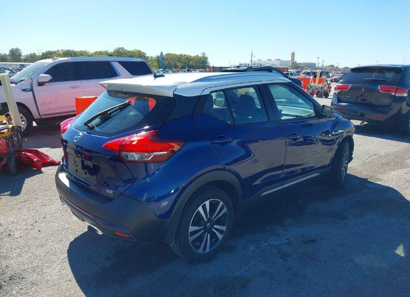 Photo 4 of 2019 Nissan Kicks SR (VIN 3N1CP5CUXKL480478)