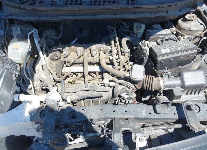 Photo 10 of 2019 Nissan Kicks SR (VIN 3N1CP5CUXKL536497)