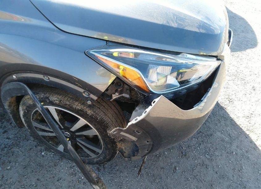 Photo 6 of 2019 Nissan Kicks SV (VIN 3N1CP5CUXKL557950)