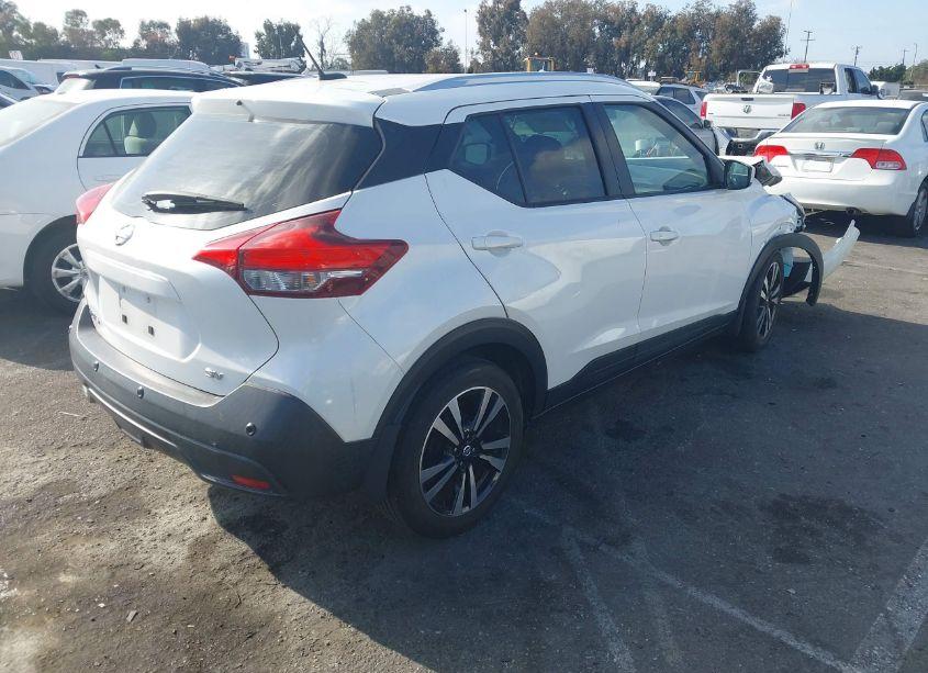 Photo 4 of 2020 Nissan Kicks SV XTRONIC CVT (VIN 3N1CP5CV0LL489040)