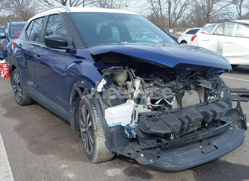 2020 Nissan Kicks SV XTRONIC CVT (VIN 3N1CP5CV0LL491662) main photo