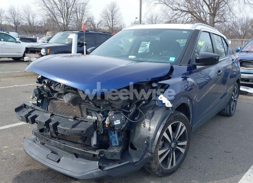 Photo 2 of 2020 Nissan Kicks SV XTRONIC CVT (VIN 3N1CP5CV0LL491662)