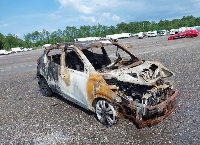 2020 Nissan Kicks SV XTRONIC CVT (VIN 3N1CP5CV0LL536681) main photo