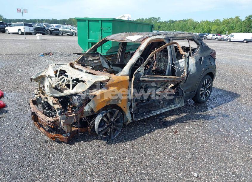 Photo 2 of 2020 Nissan Kicks SV XTRONIC CVT (VIN 3N1CP5CV0LL536681)