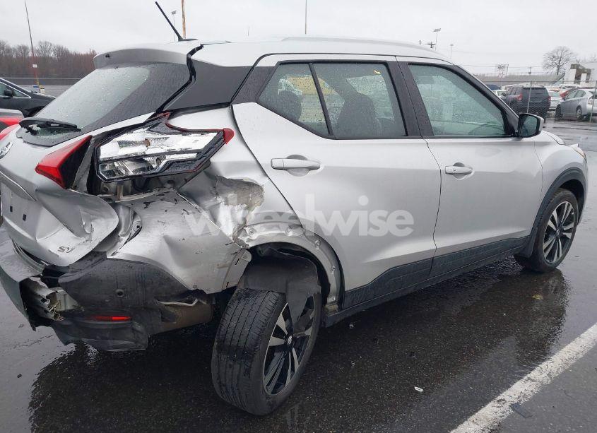 Photo 6 of 2020 Nissan Kicks SV XTRONIC CVT (VIN 3N1CP5CV0LL547650)