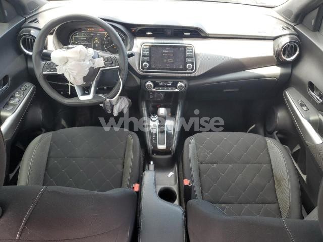 Photo 5 of 2020 NISSAN KICKS SV (VIN 3N1CP5CV0LL554646)