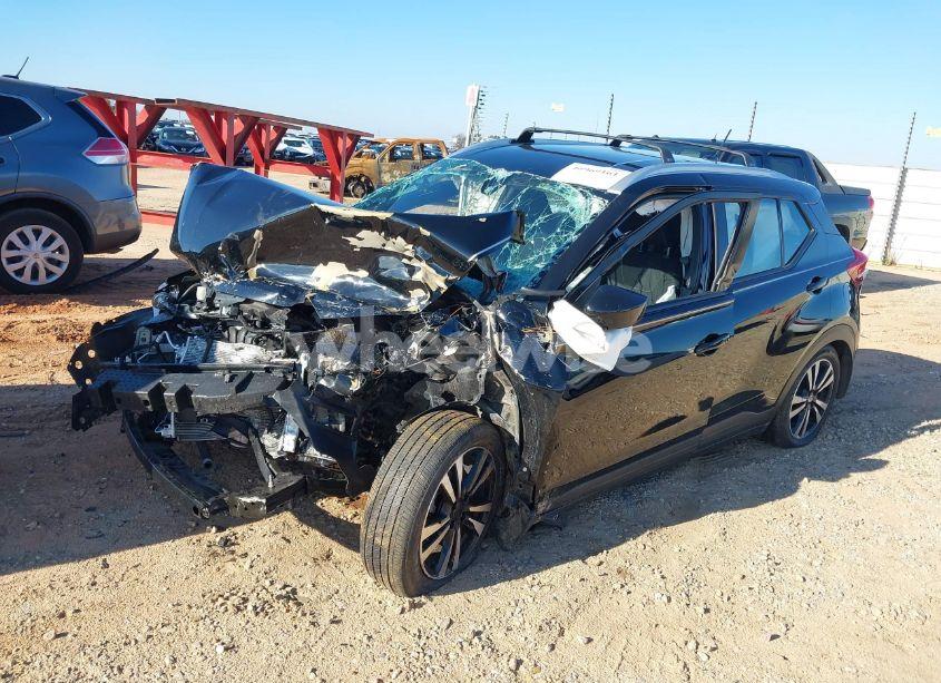 Photo 2 of 2020 Nissan Kicks SV XTRONIC CVT (VIN 3N1CP5CV0LL574718)