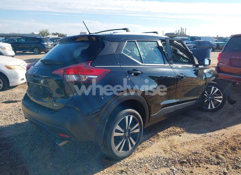 Photo 4 of 2020 Nissan Kicks SV XTRONIC CVT (VIN 3N1CP5CV0LL574718)