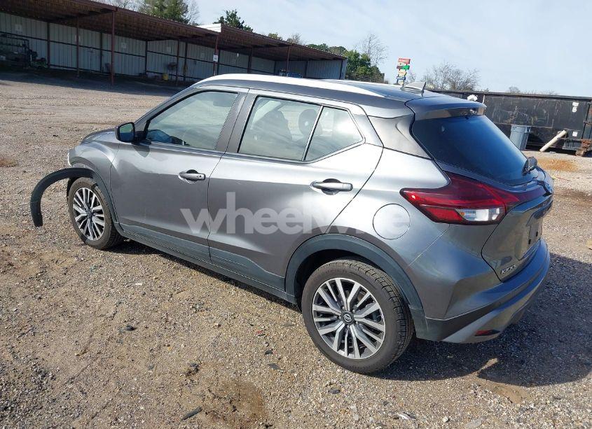 Photo 3 of 2021 Nissan Kicks SV XTRONIC CVT (VIN 3N1CP5CV0ML471302)
