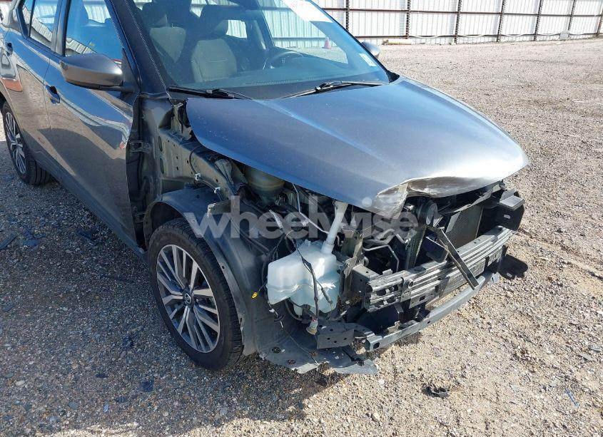 Photo 6 of 2021 Nissan Kicks SV XTRONIC CVT (VIN 3N1CP5CV0ML471302)