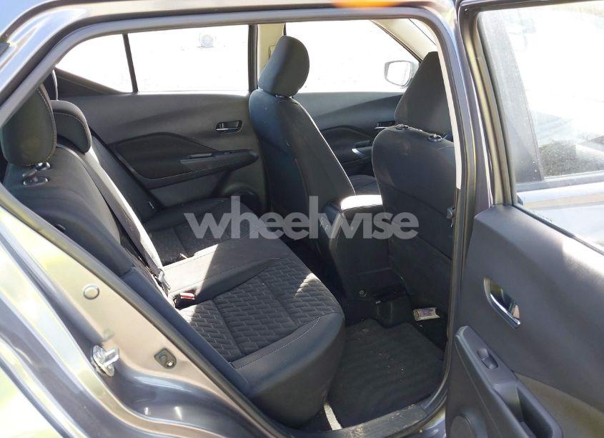 Photo 8 of 2021 Nissan Kicks SV XTRONIC CVT (VIN 3N1CP5CV0ML471302)