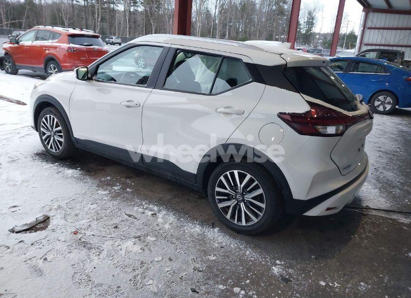 Photo 3 of 2021 Nissan Kicks SV XTRONIC CVT (VIN 3N1CP5CV0ML482865)