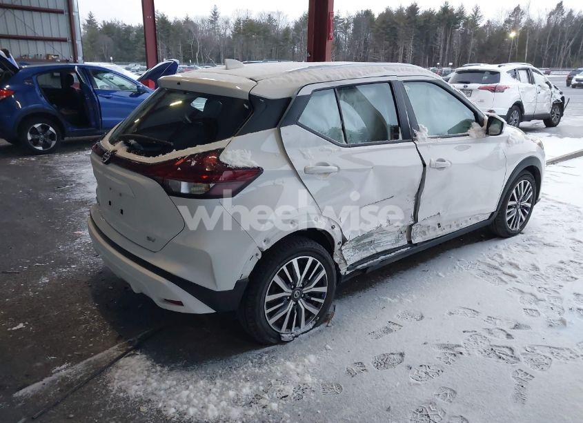 Photo 4 of 2021 Nissan Kicks SV XTRONIC CVT (VIN 3N1CP5CV0ML482865)
