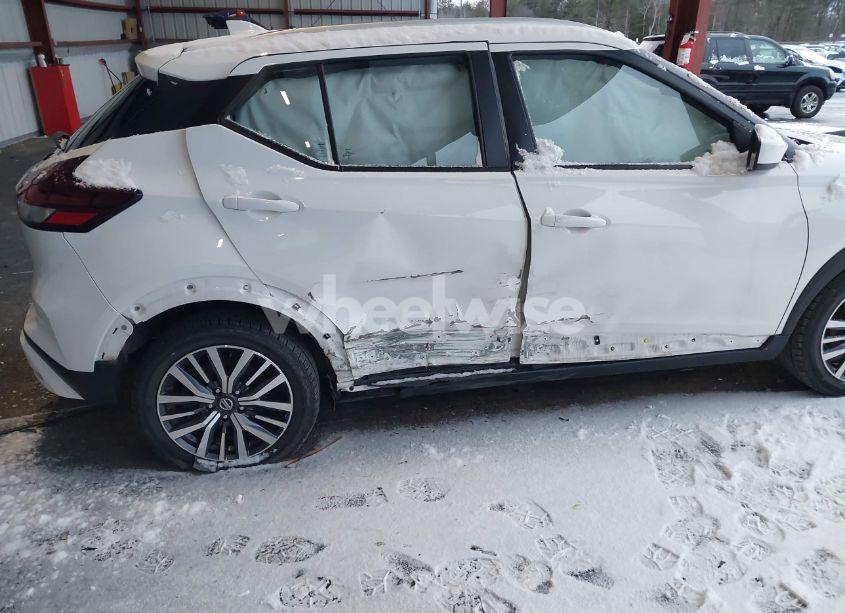 Photo 6 of 2021 Nissan Kicks SV XTRONIC CVT (VIN 3N1CP5CV0ML482865)