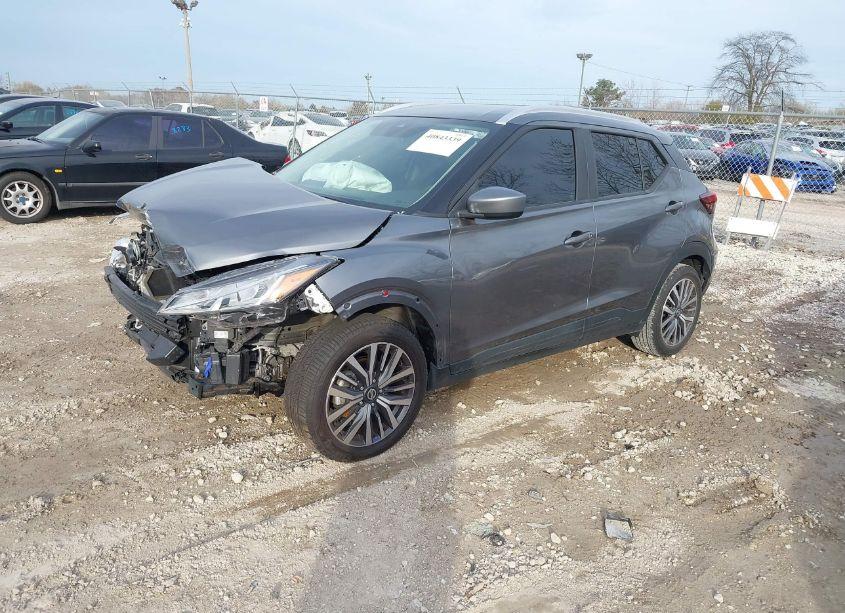 Photo 2 of 2021 Nissan Kicks SV XTRONIC CVT (VIN 3N1CP5CV0ML483630)